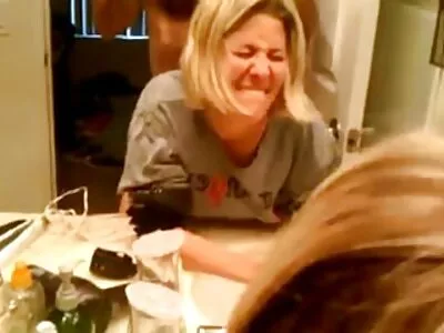 Amatör med alla naturliga bröst har det hela video (Annika)