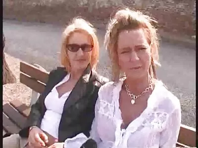 Sperma på dessa 34 dubbel D -tuttar! video (Holly Brooks)