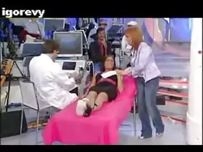 Squirting Natalia knullar hennes styvpappa-video (Natalia Queen)