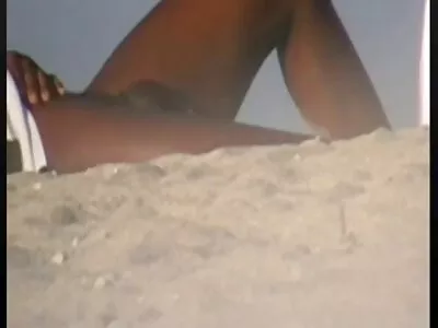 Lila Bikini Pink Pussy -video (Zoey Bennett)